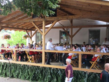 Fruehschoppenkonzert